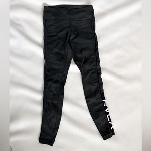 RVCA logo leggings
